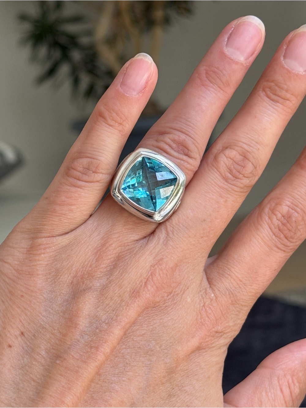 David Yurman Sterling Silver Ring with Hampton Blue Topaz. Size 6